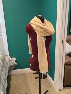 Nordstrom Gold and White Fringe Scarf